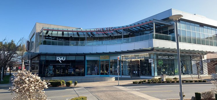 Lululemon store, Park Royal Shopping Centre, West Vancouver